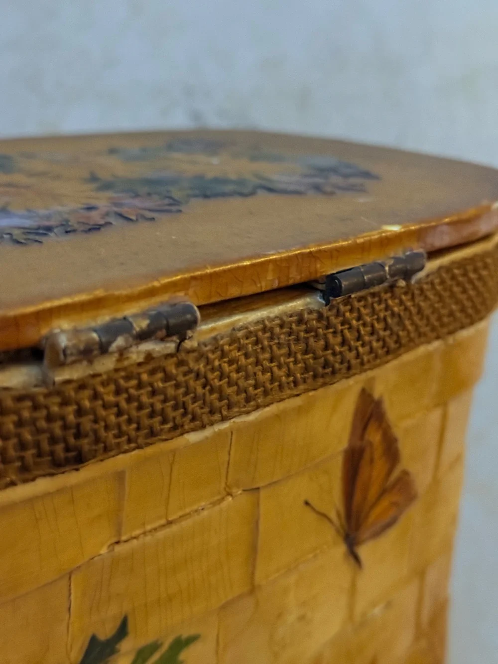 Vintage 70’s Yellow Floral Woven Storage Basket purse with Butterfly Accent lid